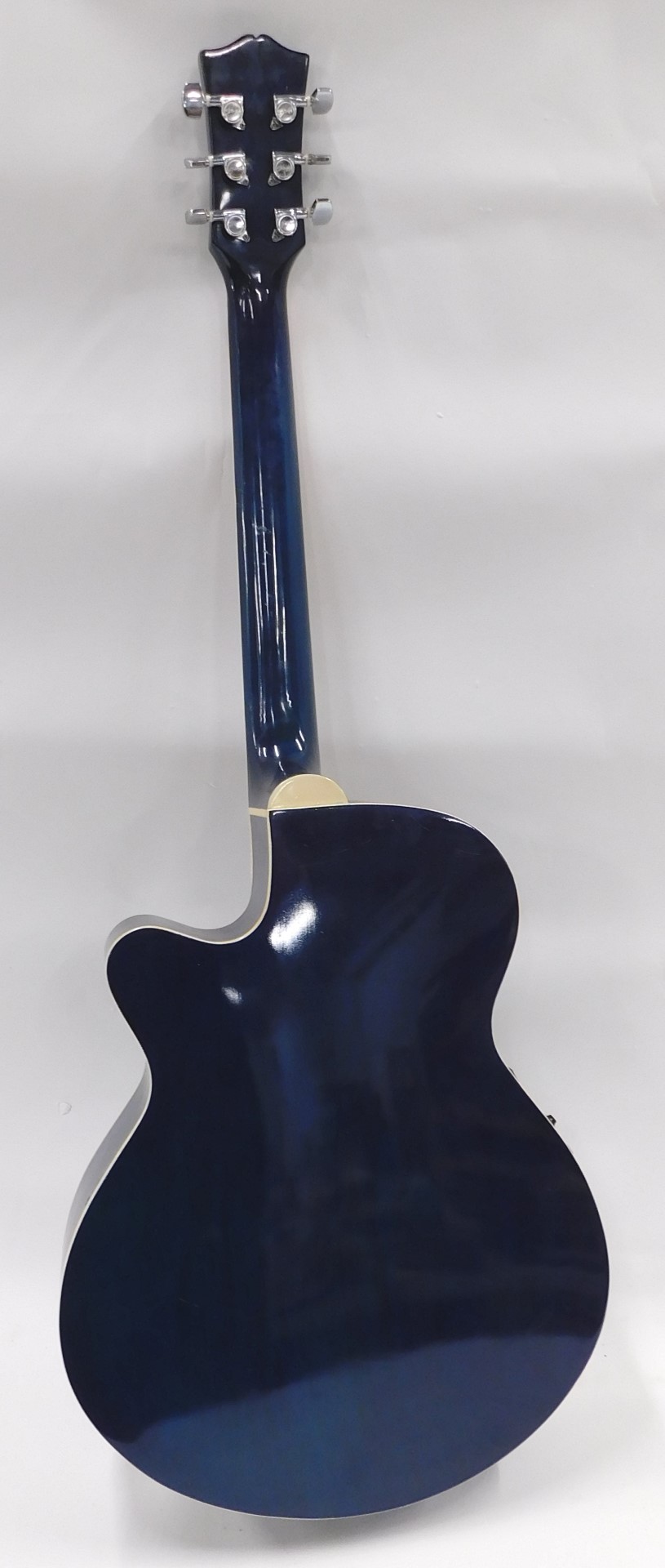 A Stagg handmade Western guitar, model number SW206CE-TB, in blue, 102cm long. - Image 7 of 7
