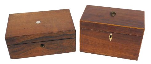 A 19thC mahogany and boxwood strung tea caddy, the hinged lid enclosing a division, 20cm wide, and a