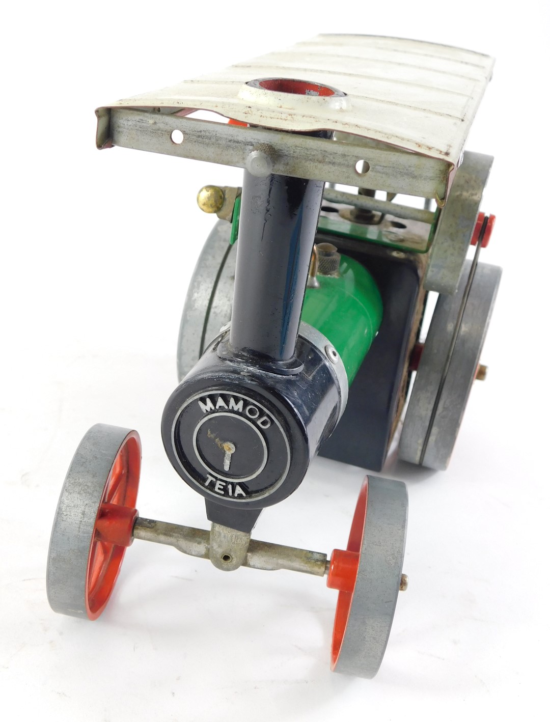 A Mamod miniature steam tractor, in green, red, and black livery, 24cm long. - Image 3 of 3