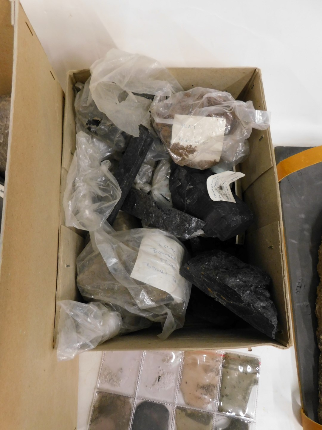 Four geology mineral samples. - Image 4 of 5