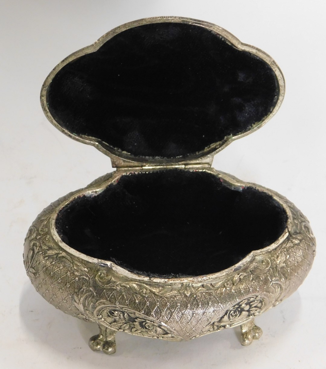 An Eastern silver plated jewellery casket, of shaped oval form with raised scroll decoration, with f - Image 3 of 3