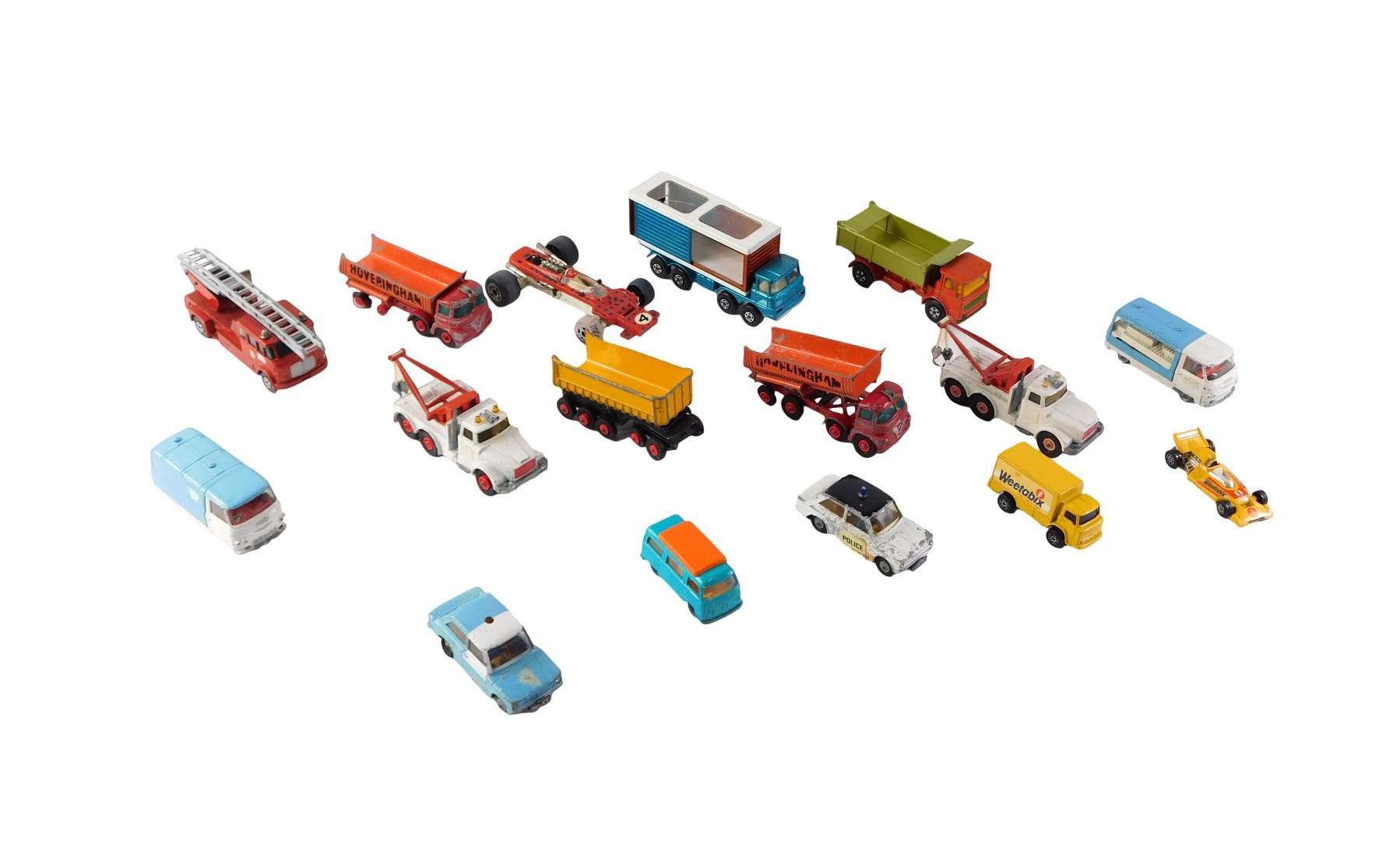 A quantity of diecast vehicles, to include Matchbox, Corgi, etc.