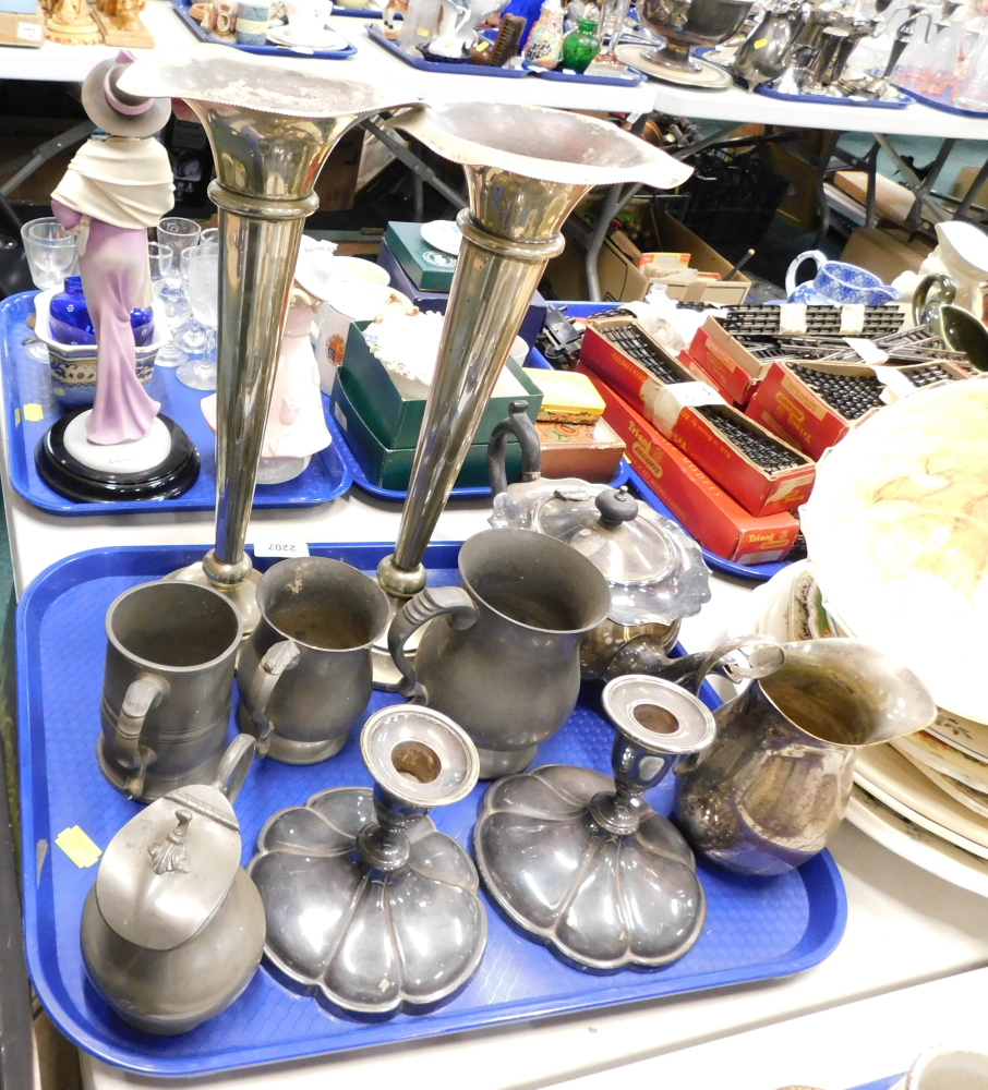 Silver plated and pewter wares, comprising a pair of EPNS stem vases, pewter tankard, silver plated