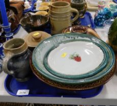 Studio Pottery wares, comprising Studio Pottery jar and cover, tankard, strawberry plates, petalated