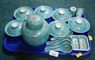 Oriental wares, comprising turquoise bowl and cover, ginger jar and cover, rice bowls, etc. (1 tray)