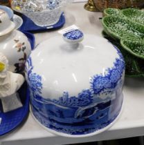 A Spode Italian Real Old Willow pattern blue and white food dome.