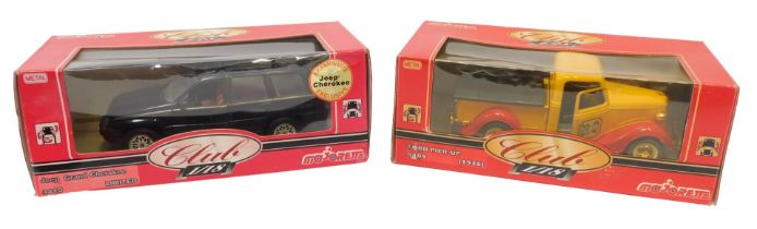 Majorette diecast vehicles, 1:18 scale, comprising 4415 Jeep Grand Cherokee limited, and 4404 Ford p