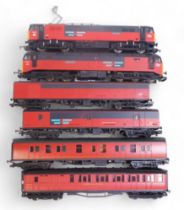 Hornby and Lima OO gauge locomotives and rolling stock, including 47594 Resourceful in rail express