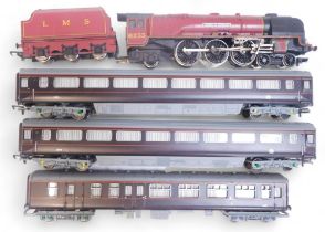 Hornby OO gauge locomotive and rolling stock, including Duchess class Duchess of Sutherland locomoti