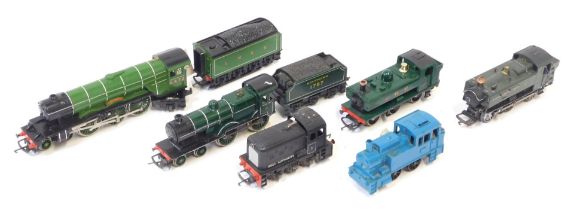 A group of OO gauge locomotives, comprising GWR wagon, Tri-ang Southern 1757 wagon, a turquoise loco