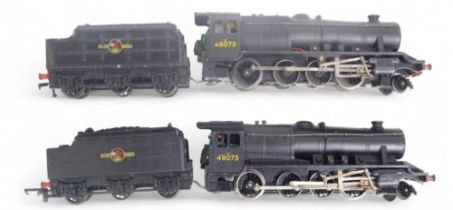 Wrenn and Hornby Dublo class 8F locomotives, 48073, in BR black, unboxed. (2)