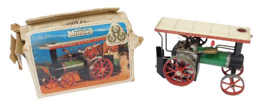 A Mamod TE1A steam traction engine, boxed.