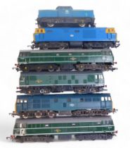 Triang, Airfix and other OO gauge diesel locomotives, including class 31 401 in BR blue, class 35 Hy
