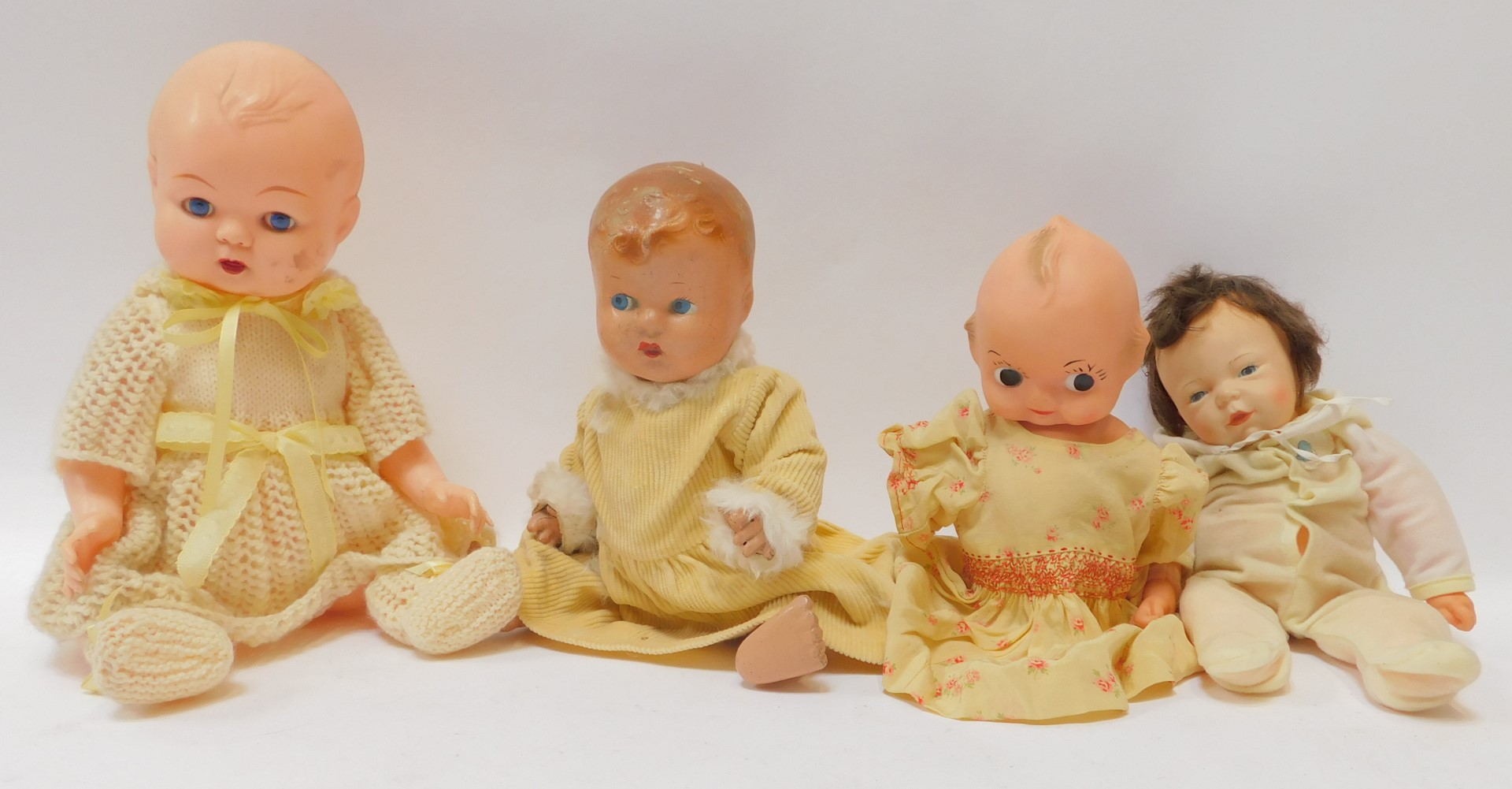 A group of plastic dolls, comprising mainly babies and children, some with clothing. (1 box) - Image 5 of 7
