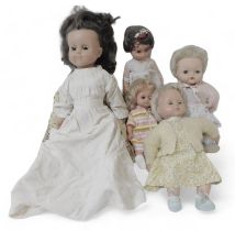 Dolls, to include Palitoy, Pedigree, etc. (5)
