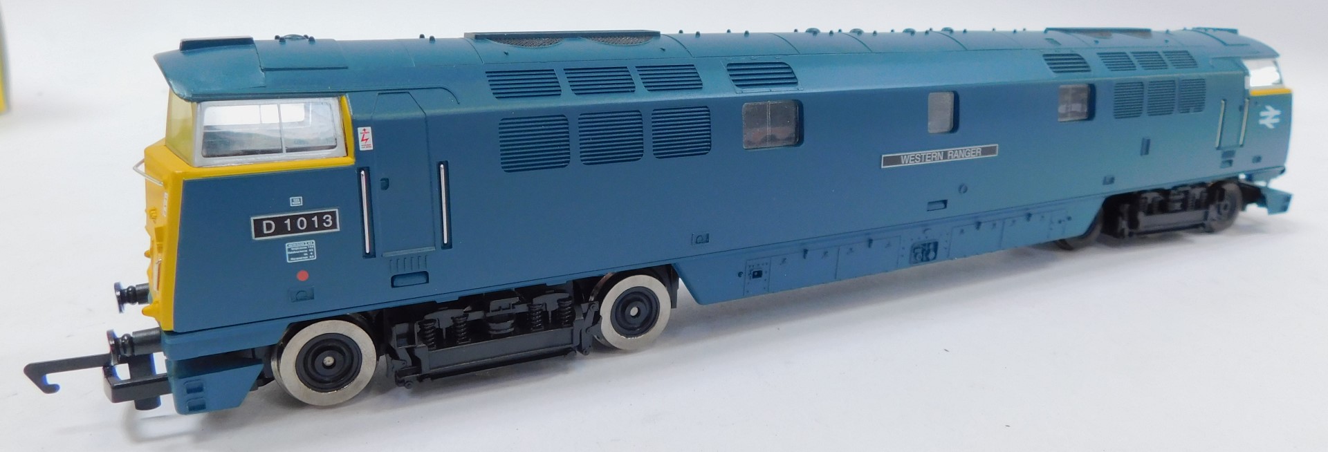 A Hornby OO gauge Class 52 diesel electric locomotive Western Ranger, BR blue with yellow ends, R215 - Image 2 of 2