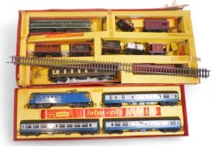 Tri-ang OO gauge track and controller, including RP14 The Barclay Power Controller, etc. (1 box)