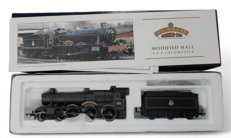 A Bachmann Branch Line OO gauge modified Hall Class locomotive Witherslack Hall, 6990, 4-6-0, BR lin