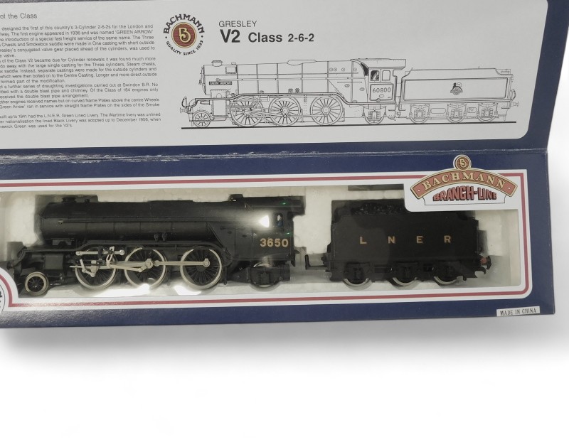 A Bachmann Branch Line OO gauge Class V2 locomotive, 3650, 2-6-2, LNER Wartime black unlined, 31-556