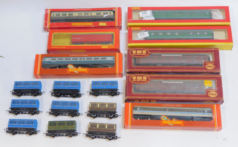 Hornby and Airfix OO gauge carriages, to include Inter-City, Scot Rail, Southern, etc. (a quantity)