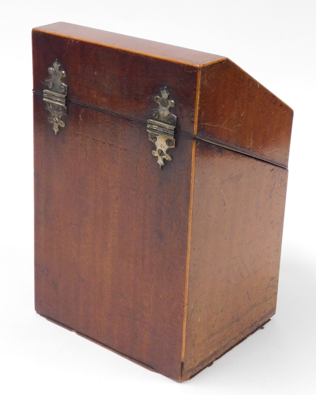 A George III mahogany and boxwood inlaid knife box, of serpentine form, the hinged lid opening to re - Image 3 of 3