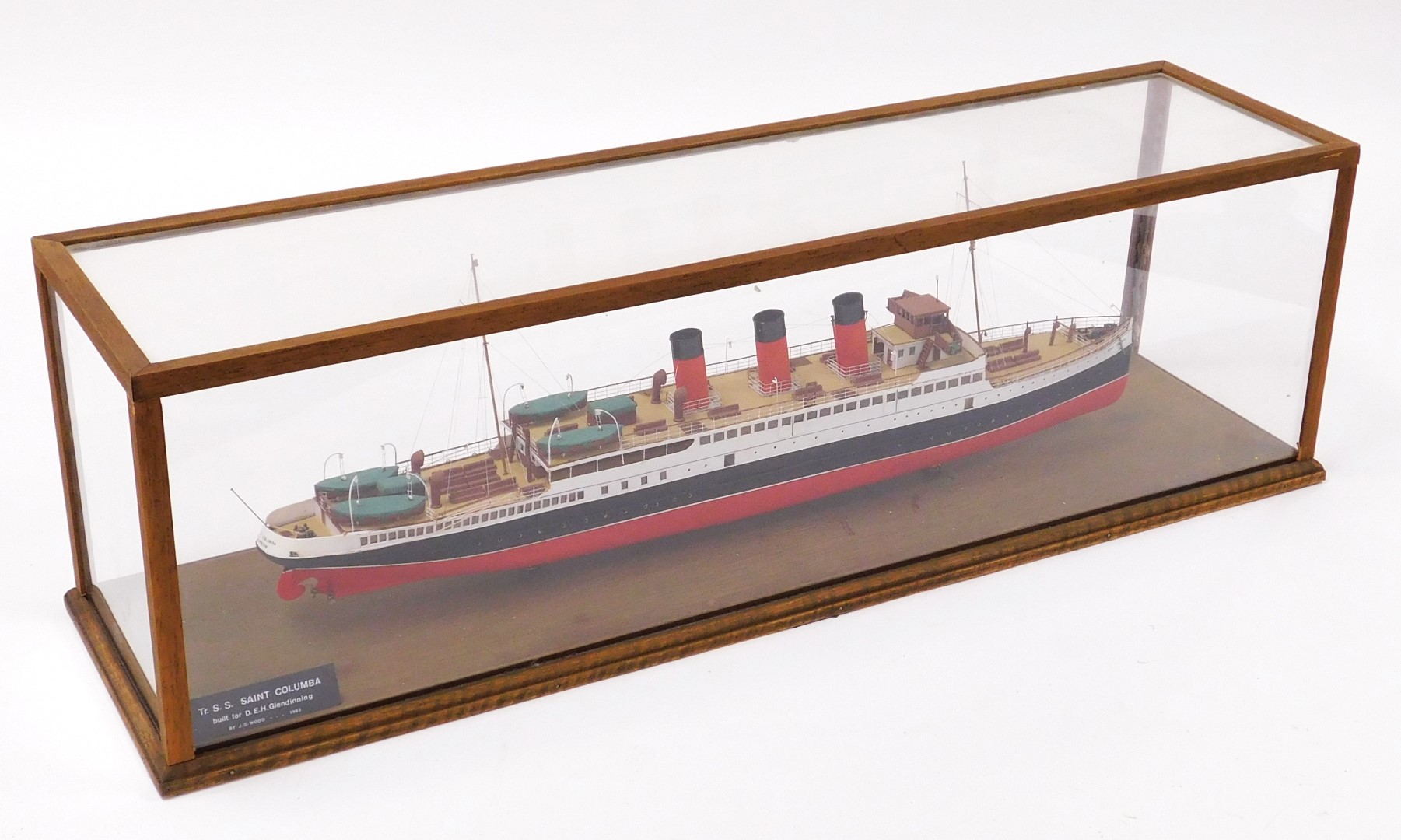 A scale model off the coastal steamer Saint Columba, formerly the Queen Alexandra, perspex cased, mo - Image 4 of 4