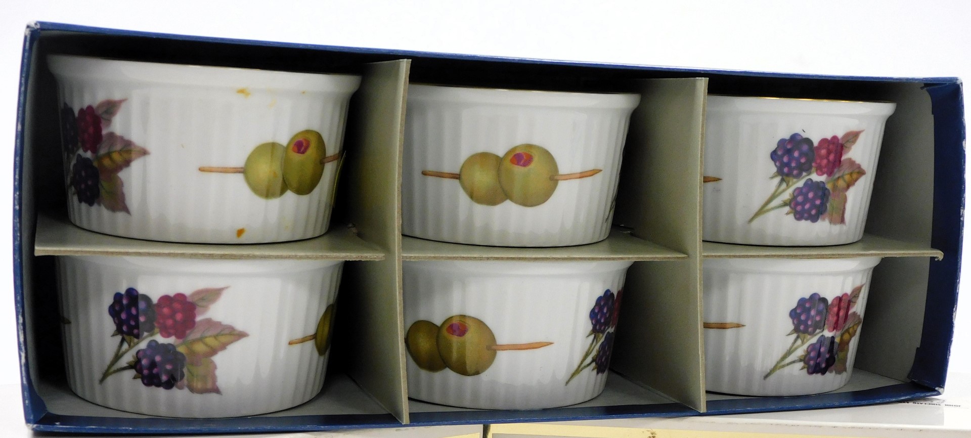 Twelve Royal Worcester Evesham Gold pattern ramekins, small size, in two boxes. - Image 3 of 3