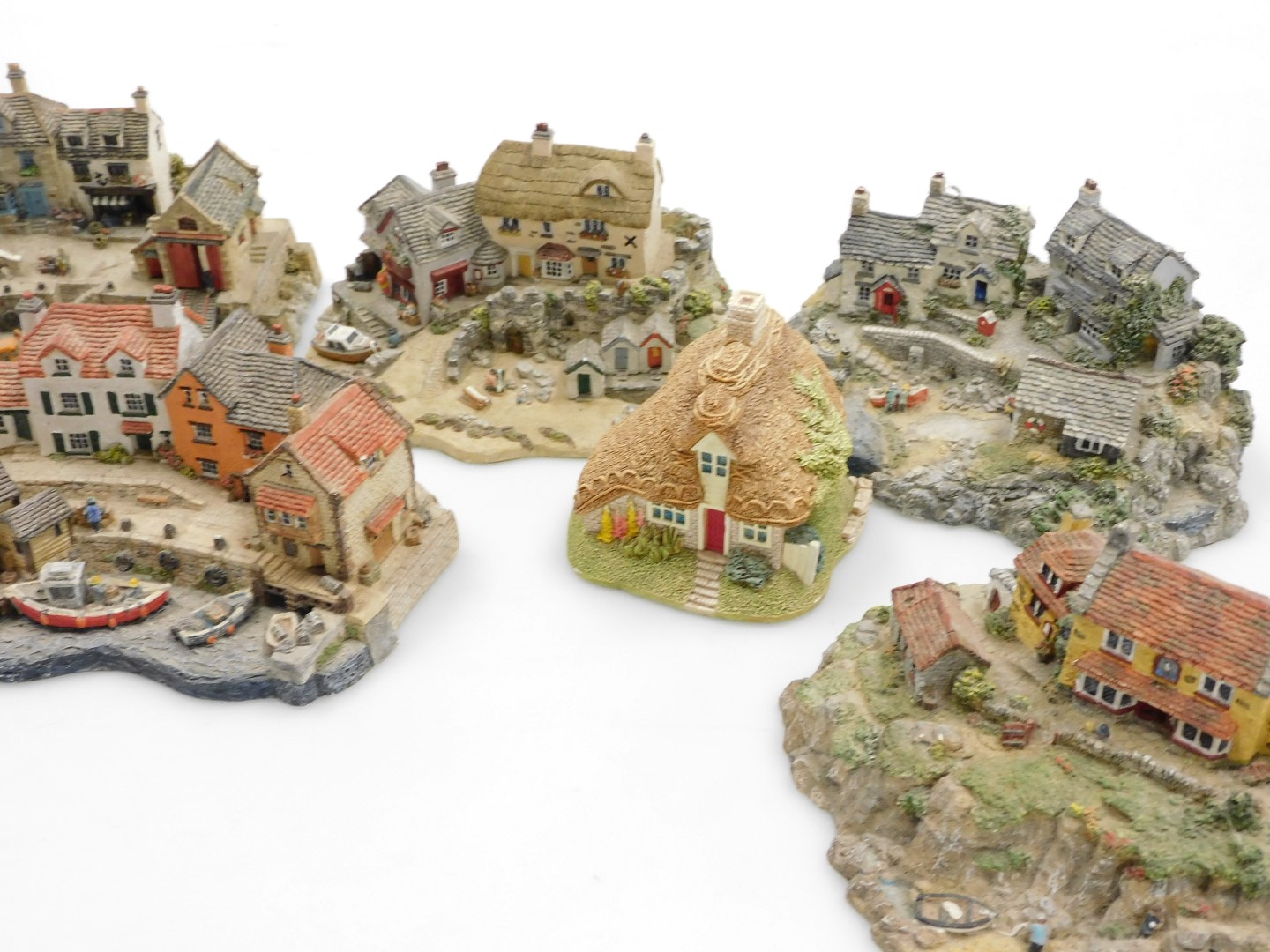A group of Lilliput Lane and Danbury Mint sculptures, including Salters Quay, Fisherman's Cove, The - Image 3 of 4