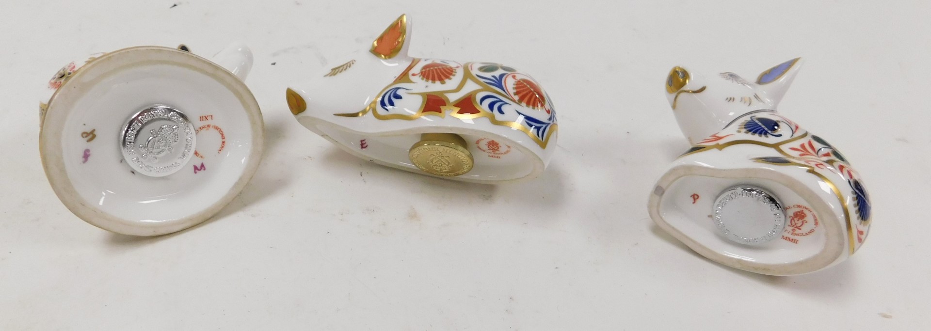 A Royal Crown Derby Imari paperweight, modelled as a sleeping pig, gold stopper, together with two f - Image 2 of 2