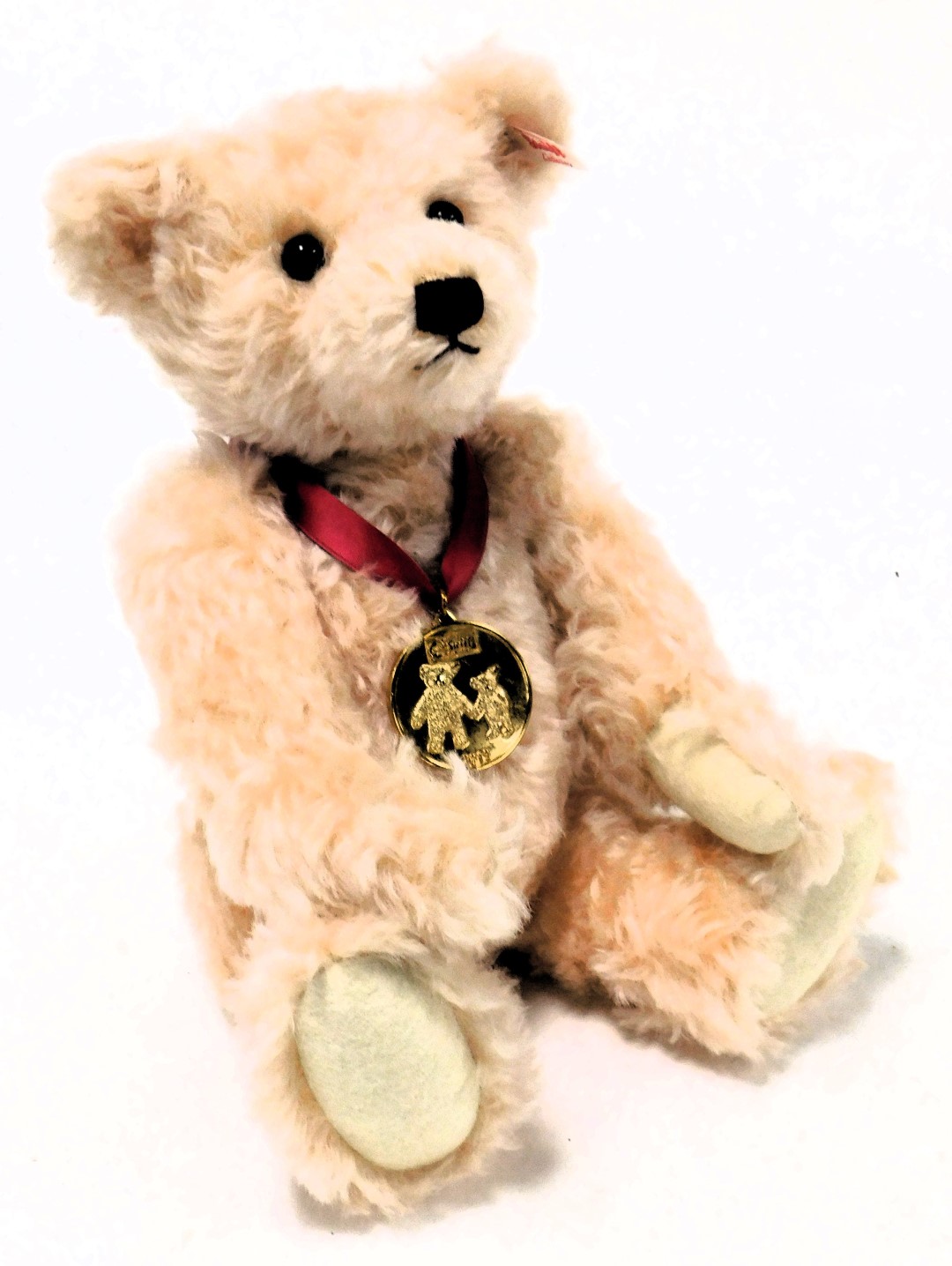 A Steiff Bear of the Year 2019, number 246, together with a Royal Baby Teddy bear, Louis, number 272 - Image 5 of 5