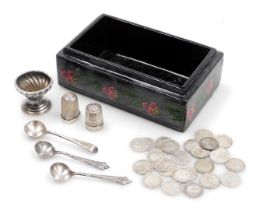 Edward VII and George V silver threepenny bits, two silver thimbles, and three silver salt spoons, a