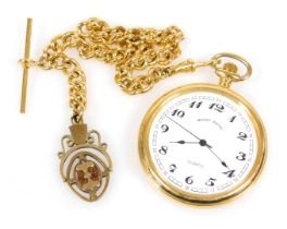 A Mount Royal gentleman's gold plate pocket watch, circular enamel dial bearing Arabic numerals, cen