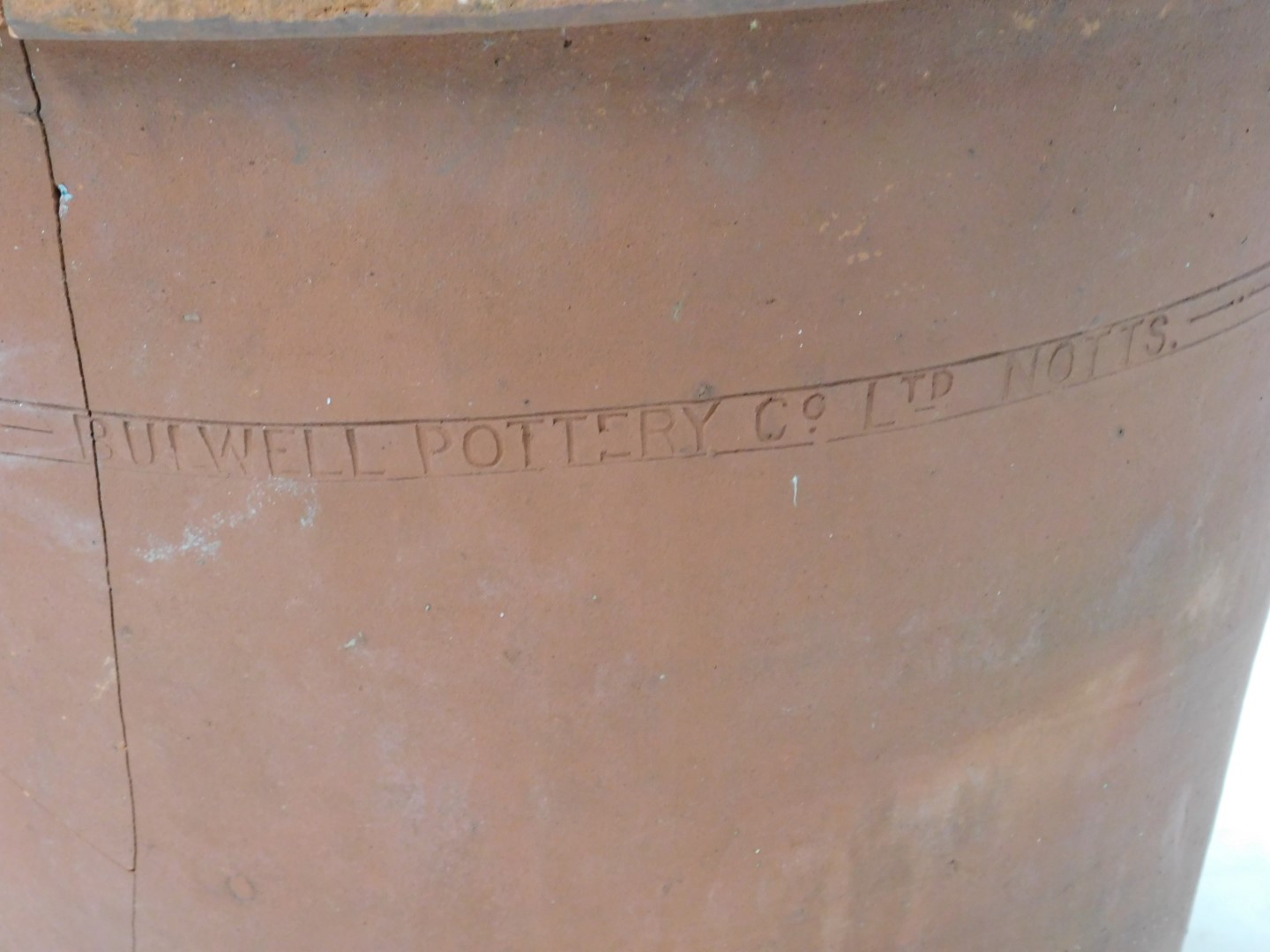 A large Bulwell Terracotta plant pot. (AF) - Image 2 of 2