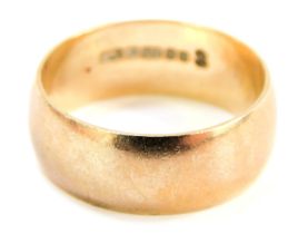 A 9ct gold thick wedding band, of plain design, ring size S, 6g.