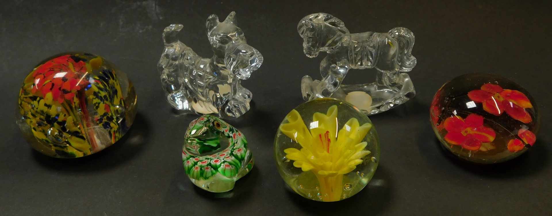 A group of Princess House Crystal Treasures paperweights, modelled as owls, teddy bears, cats, - Image 5 of 6