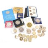 A collection of coinage, to include collectors crowns, presentation pound coins, commemorative