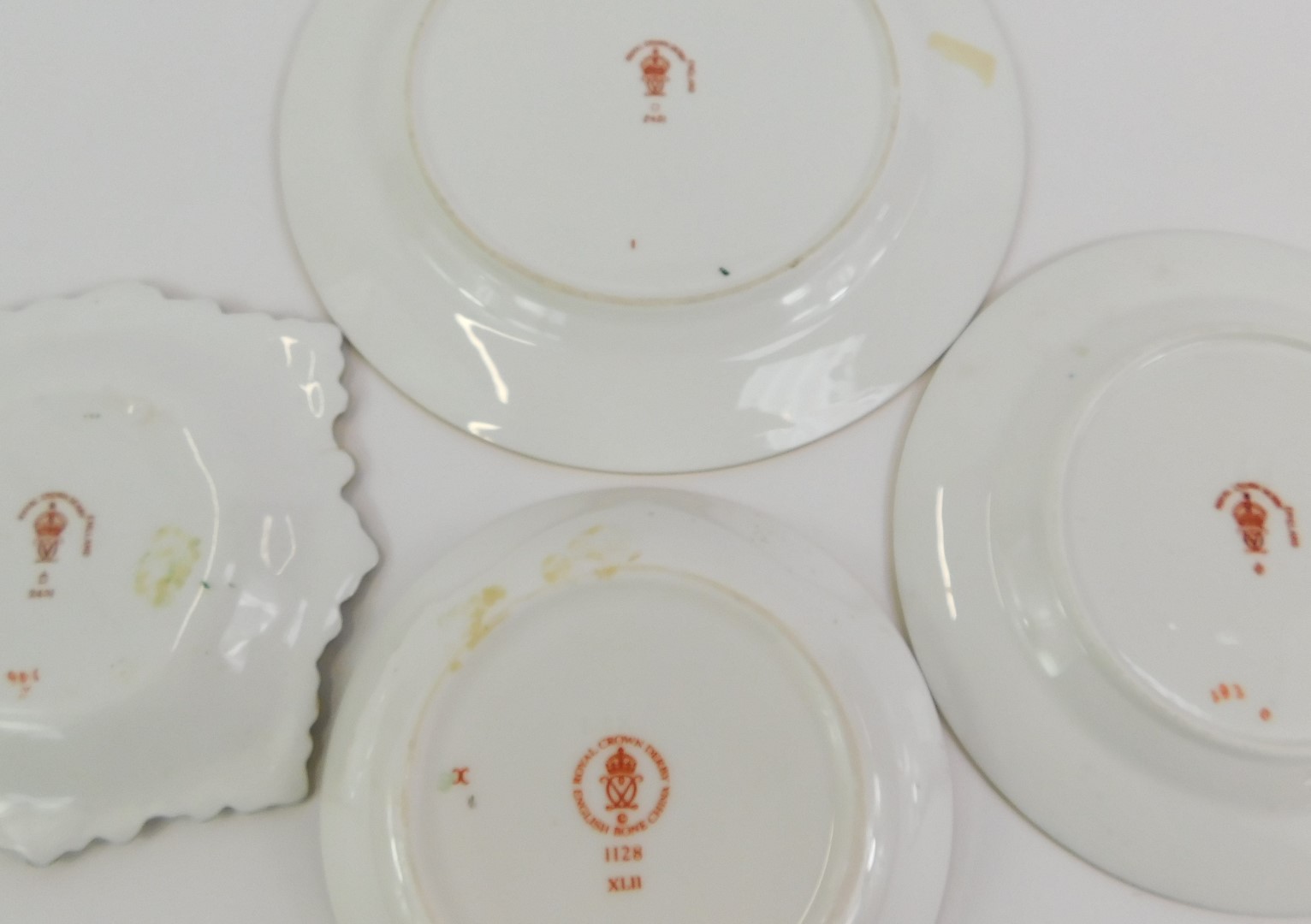 A group of Royal Crown Derby porcelain, each decorated in the Imari palette, comprising a plate, - Image 3 of 3