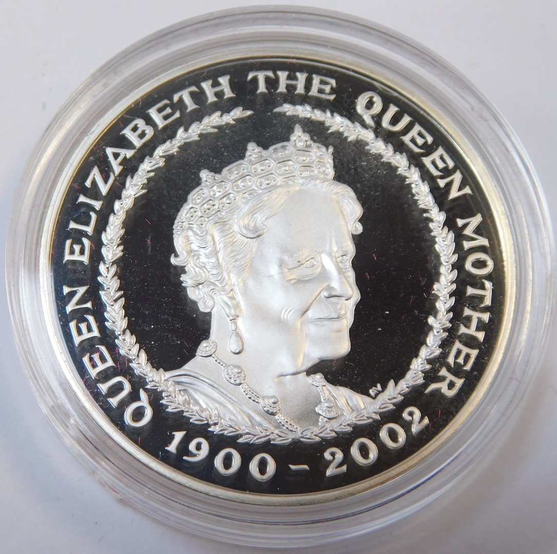 A Royal Mint silver proof memorial crown, to commemorate Her Majesty The Queen Mother 1900-2002, - Image 2 of 3