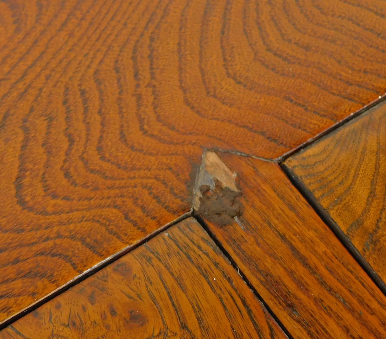 A Korean elm Hibachi, the top with three removable sections enclosing copper dishes, the base with - Image 7 of 7