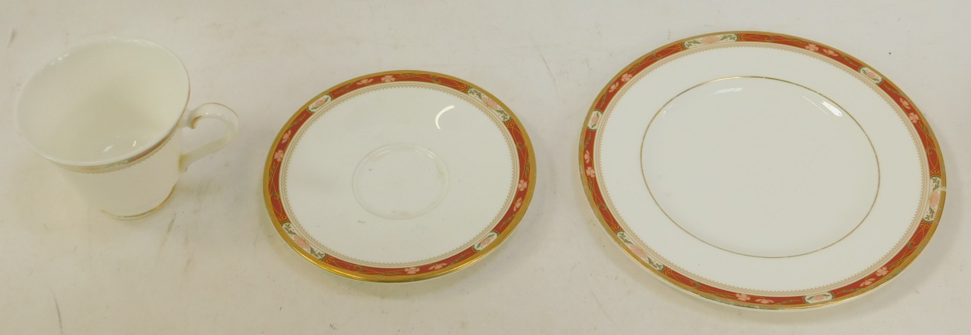 A Royal Doulton Sandon pattern part tea service, comprising milk jug, sugar bowl, five side - Image 3 of 4