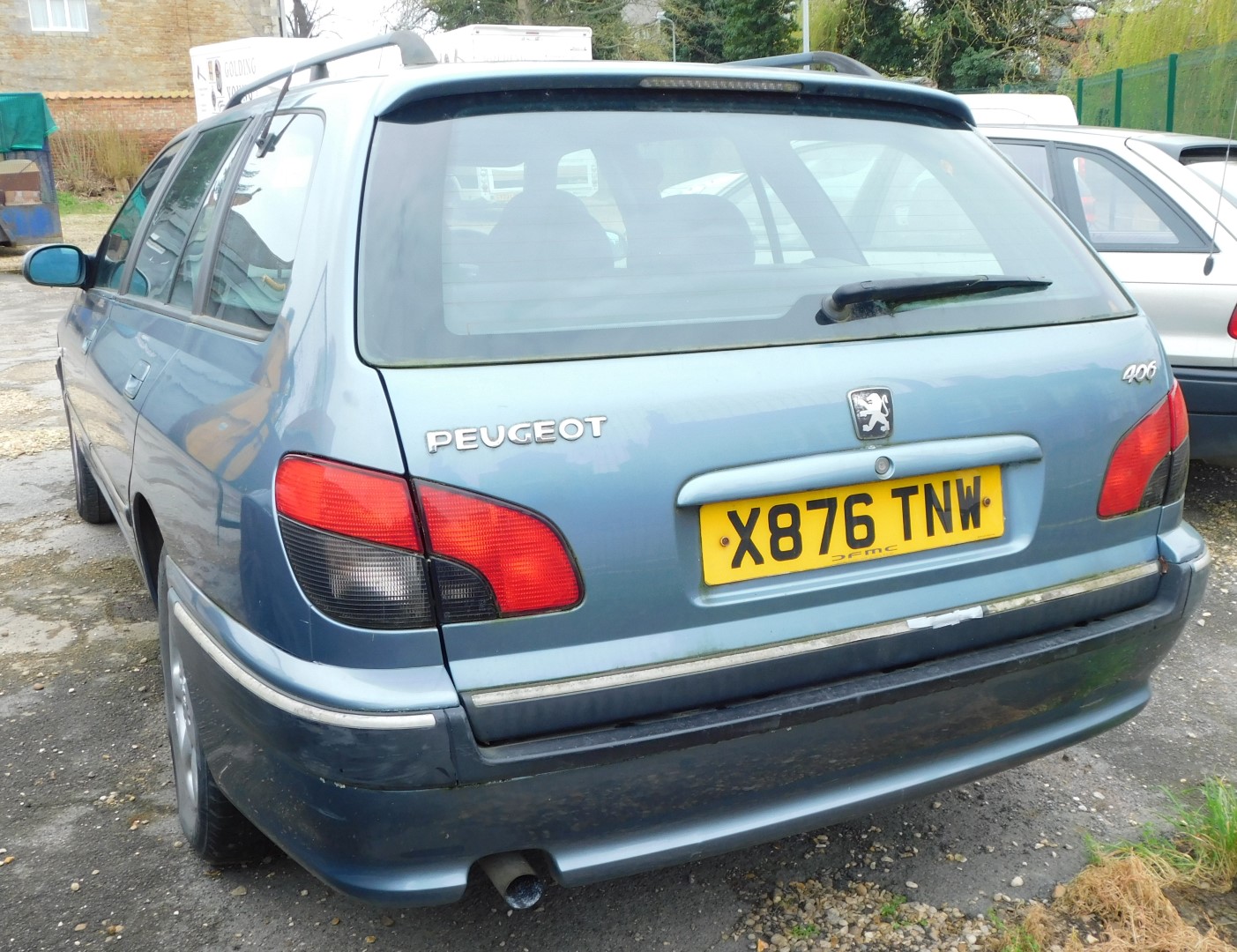 A Peugeot 406 estate, registration X876 TNW, manual, no V5, MOT expired 1st December 2023, last - Image 2 of 9