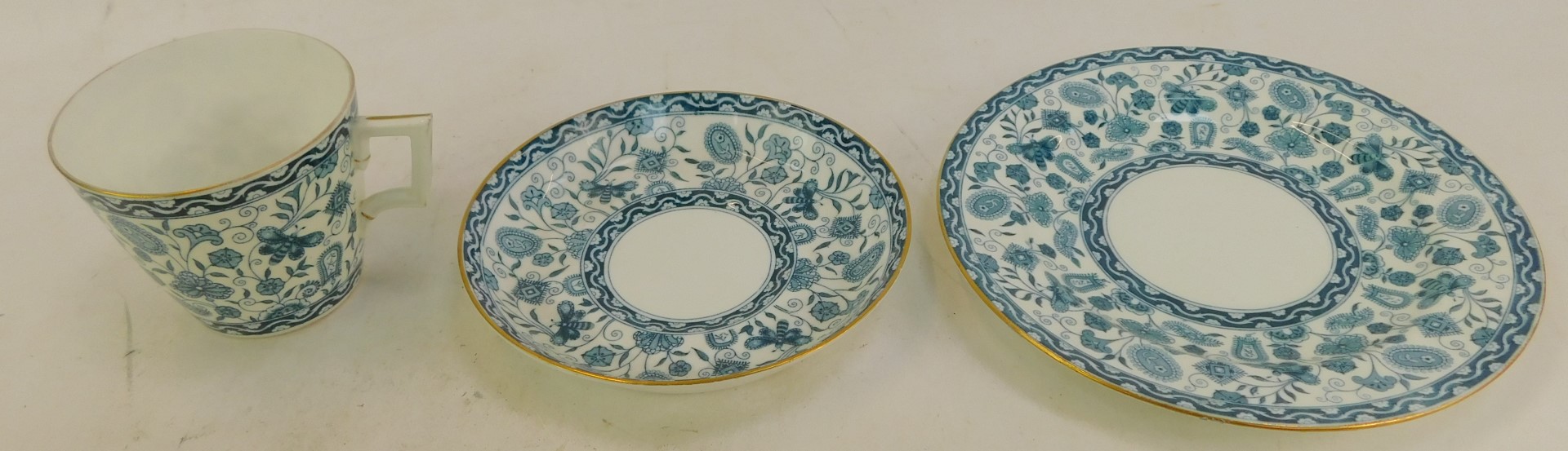 A Royal Crown Derby Wilmont pattern trio set, comprising cup, saucer and plate. - Image 4 of 4