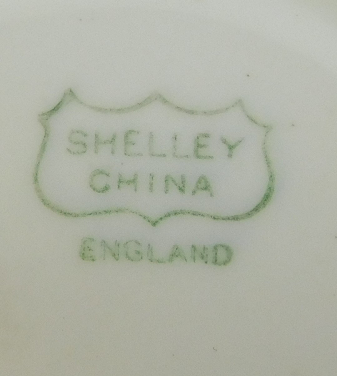 A Shelley porcelain part tea service, comprising nine teacups, ten saucers, eleven sandwich - Image 6 of 6