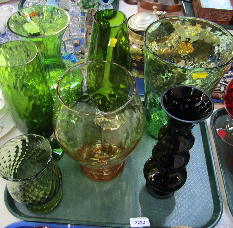 A group of Art Glass, comprising a green vase, amber glass vase, tapered candlestick, etc. (1 tray)