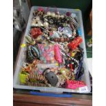 Assorted costume jewellery, comprising modern beaded necklaces, bracelets, etc. (1 box)
