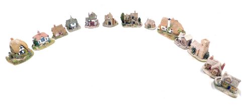 A quantity of Lilliput Lane cottages, to include Periwinkle Cottage, Summer Haze, Cowslip Cottage, e
