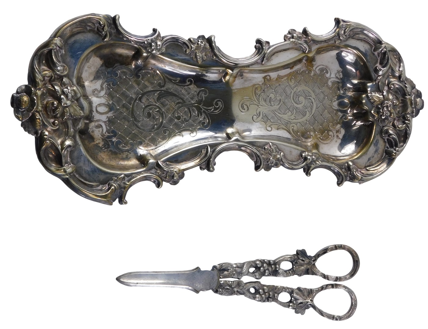 Victorian silver plated grape scissors and tray, the scissors with pierced trusting vine handles, th