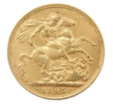 An Edward VII full gold sovereign, dated 1905.