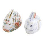 Two Royal Crown Derby rabbit paperweights, comprising Collectors Guild 1998 Meadow Rabbit, with silv