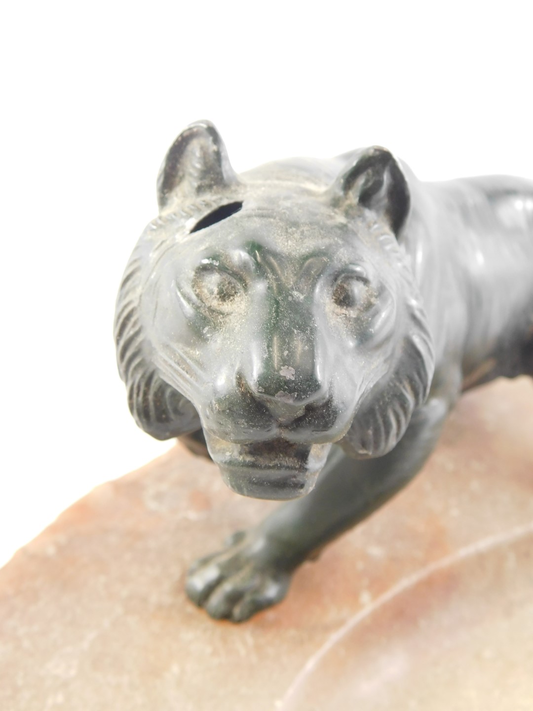 A late 19th/early 20thC Japanese green patinated spelter tiger, mounted on an alabaster ashtray, 27c - Image 2 of 2